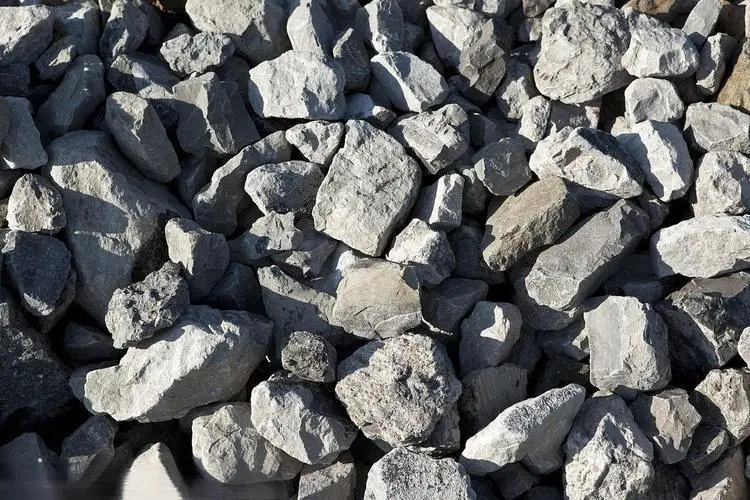 How to choose limestone crusher equipment